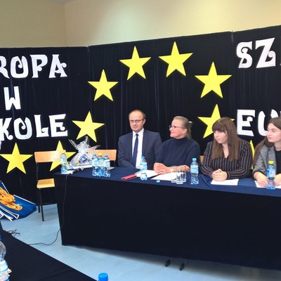 Galeria Szkolny Dzień z Europosłem