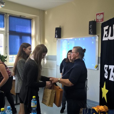 Galeria Szkolny Dzień z Europosłem